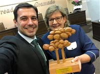 Presidente da PANROTAS recebe Troféu Silvia Zorzanello