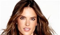 Modelo brasileira ganha réplica de cera no Madame Tussauds Modelo brasileira ganha réplica de cera no Madame Tussauds