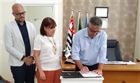 CVB do Guarujá assina convênio com prefeitura municipal
