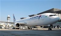 Latam opera apenas 3 voos internacionais no Brasil: SCL, MIA e JFK