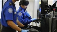 TSA faz novas recomendações para reduzir contato em aeroportos