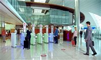 Emirates lança caminho biométrico para evitar contato físico