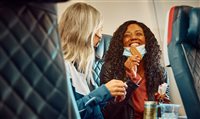 Delta destaca cinco maneiras de beber e comer a bordo com segurança