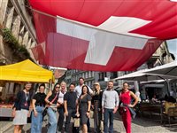 Famtur de brasileiros na Suíça começa em Lausanne; veja fotos