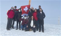 Diversão em 65 fotos: famtur na Suíça chega aos alpes