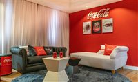 Mabu ganha apartamento temático da Coca-Cola; veja fotos