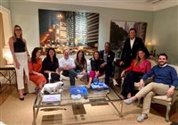 Eduardo Gaz realiza jantar para parceiros em sua casa; veja fotos Eduardo Gaz realiza jantar para parceiros em sua casa; veja fotos