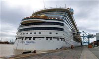 Costa Diadema atraca no porto de Itajaí (SC) para cruzeiro temático