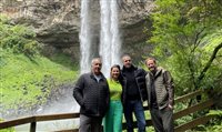 Time BeFly conhece passeio Pé da Cascata Explorer Time BeFly conhece passeio Pé da Cascata Explorer
