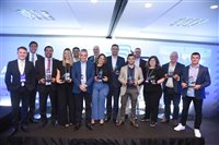 Abav-SP | Aviesp reconhece parceiros entregando o prêmio TOP-SP