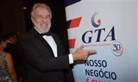 Menino do armazém, homem do Turismo: conheça a história de Celso Guelfi Menino do armazém, homem do Turismo: conheça a história de Celso Guelfi