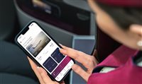 Qatar Airways equipa tripulação com celulares para atendimento a bordo