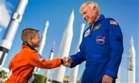 Conheça astronautas de pertinho no Complexo de Visitantes da NASA Conheça astronautas de pertinho no Complexo de Visitantes da NASA