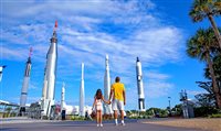 Explore o Complexo de Visitantes da NASA em seu próximo cruzeiro Explore o Complexo de Visitantes da NASA em seu próximo cruzeiro
