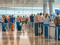 Mais da metade dos brasileiros planeja viajar nos próximos 12 meses Mais da metade dos brasileiros planeja viajar nos próximos 12 meses
