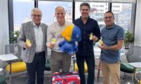 Ancoradouro celebra 50 anos da PANROTAS com On Toy gigante e personalizado Ancoradouro celebra 50 anos da PANROTAS com On Toy gigante e personalizado