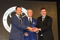 Embratur recebe troféu Silvia Zorzanello in Memoriam durante a Fitur 2025 Embratur recebe troféu Silvia Zorzanello in Memoriam durante a Fitur 2025