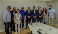 Embratur garante apoio na divulgação internacional do Festival de Parintins Embratur garante apoio na divulgação internacional do Festival de Parintins