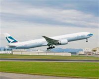 Cathay Pacific converte em compra 6 opções de B777