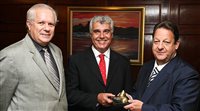 Associações cariocas homenageiam presidente do TJ-RJ