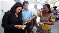 Prefeitura de Aracaju recepciona turistas no aeroporto
