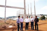 Obra do Centro de Eventos de Fraiburgo (SC) continuará