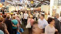 Salão do Turismo tem 2º dia movimentado; veja fotos