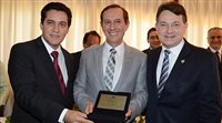 Hoteleiros gaúchos homenageiam Luiz Mór (Tap)
