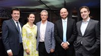 Accor reúne clientes e amigos para um happy hour