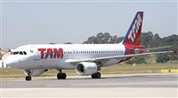 Tam recebe 2 novos A320 que permitem uso de celular