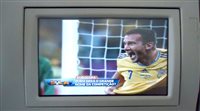 TV Azul surpreende em voo experimental da aérea