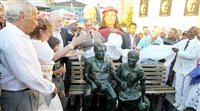 Bairro de Salvador ganha escultura de Jorge Amado