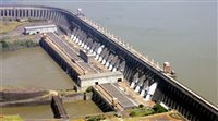 Itaipu (PR) também bate recorde de visitantes em 2012