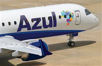 Azul lança voos extras entre Recife e Noronha