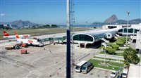 Procon multa Infraero nos dois aeroportos do Rio