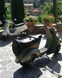 Belmond La Residencia Mallorca (Espanha) oferece vespas para passeios