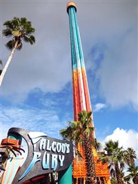 Repórter da PANROTAS enfrenta Falcon´s Fury, em Tampa
