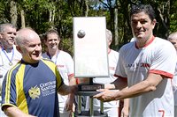 Lages joga futebol com agentes e operadores em Gramado