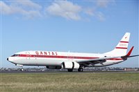 Qantas festeja 95 anos com avião retrô; veja