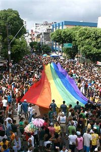 600 mil participam da Parada Gay da Bahia