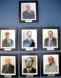 Abav-MG inaugura galeria de fotos de ex-presidentes