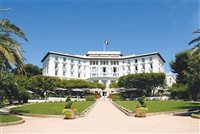 Oito hotéis da França recebem distinção Palace; veja