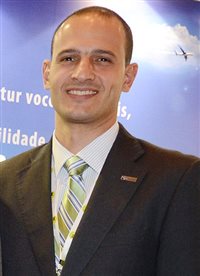 Rodrigo Napoli assume diretoria na Avianca