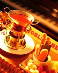 Restaurante paulistano cria fondue de Toblerone