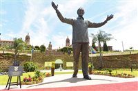 Pretória ganha estátua em homenagem a Mandela