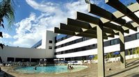 Hotel Viale Cataratas (PR) finaliza reforma de piscinas e área de lazer