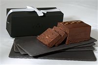 Bolo de chocolate de assinatura Ritz Carlton é novidade da rede