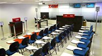 Academia Tam (SP) inaugura mock-up de aeroporto