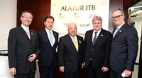 Chairman do JTB Group visita Alatur pela primeira vez
