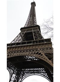 Torre Eiffel tem número recorde de turistas em 2014